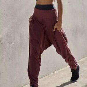 SOLD 023 Free People Movement Harem Slouchy Pants NWOT Red Wine Size Small